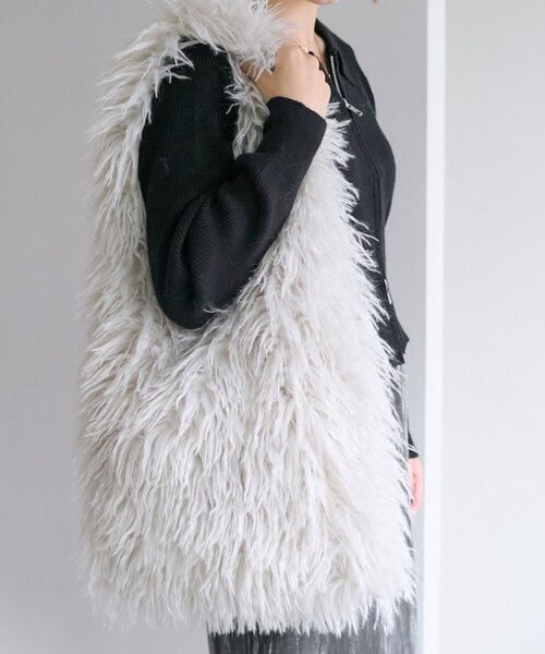 w closet(ダブルクローゼット)の「フェザートートBAG(トートバッグ・レディース・グレー/オフホワイト/ピンク・ONE SIZE)」の1枚目の写真