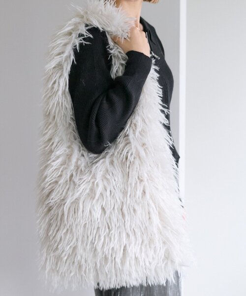 w closet(ダブルクローゼット)の「フェザートートBAG(トートバッグ・レディース・グレー/オフホワイト/ピンク・ONE SIZE)」の8枚目の写真