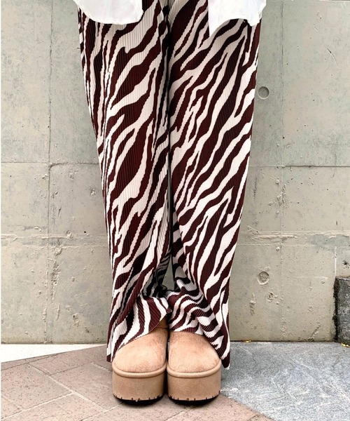 R&E（アールアンドイー）の「【R&E】マイクロミニ厚底ムートンブーツ（ブーツ・レディース・ブラック/ピンク/ブラウン系/ベージュ・L/M/S/LL）」の17枚目の写真