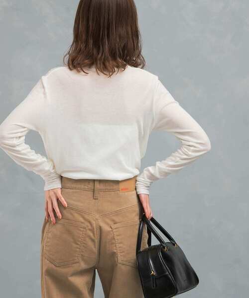 URBAN RESEARCH ROSSO WOMEN（アーバンリサーチ　ロッソ）の「シルク混タートルネックプルオーバー（Tシャツ/カットソー・レディース・オフホワイト/ブルー系その他/イエロー・FREE）」の4枚目の写真