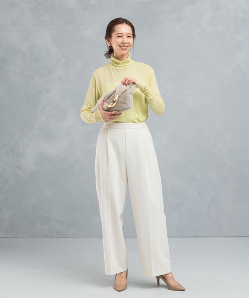 URBAN RESEARCH ROSSO WOMEN（アーバンリサーチ　ロッソ）の「シルク混タートルネックプルオーバー（Tシャツ/カットソー・レディース・オフホワイト/ブルー系その他/イエロー・FREE）」の9枚目の写真