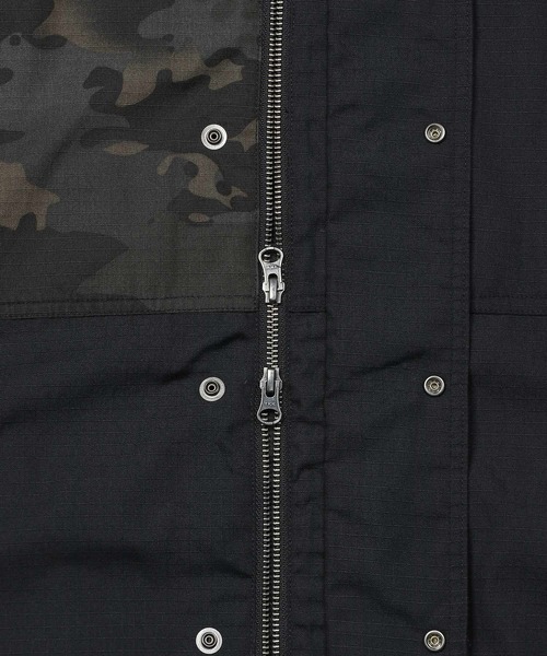 The DUFFER of ST.GEORGE（ザダファーオブセントジョージ）の「【WEB限定アイテム】CAMO MIX MOUNTAIN PARKA：ミックスカモ マウンテンパーカー（マウンテンパーカー・メンズ・ブラック・X-LARGE/LARGE/MEDIUM/SMALL）」の11枚目の写真