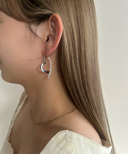 ciite' surgical stainless（シーテサージカルステンレス）の「【 金属アレルギー対応 】 スリングハート リンクピアス サージカルステンレス（ピアス（両耳用）・レディース・シルバー/ゴールド・FREE）」の12枚目の写真