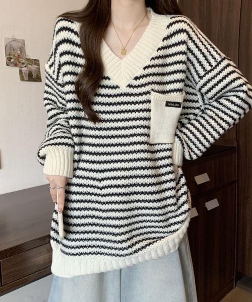 Sibra(シブラ)の「Vネックニット(ニット/セーター・レディース・ブラック/ホワイト・M)」の4枚目の写真