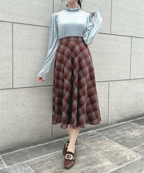 F i.n.t（フィント）の「ハイネックベロアパフスリーブトップス/F&A/fint（Tシャツ/カットソー・レディース・ライトブルー/ブラック/ピンク・FREE）」の7枚目の写真