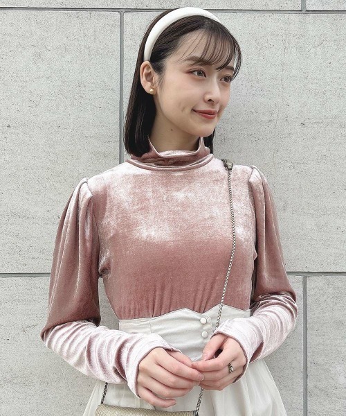 F i.n.t（フィント）の「ハイネックベロアパフスリーブトップス/F&A/fint（Tシャツ/カットソー・レディース・ライトブルー/ブラック/ピンク・FREE）」の4枚目の写真