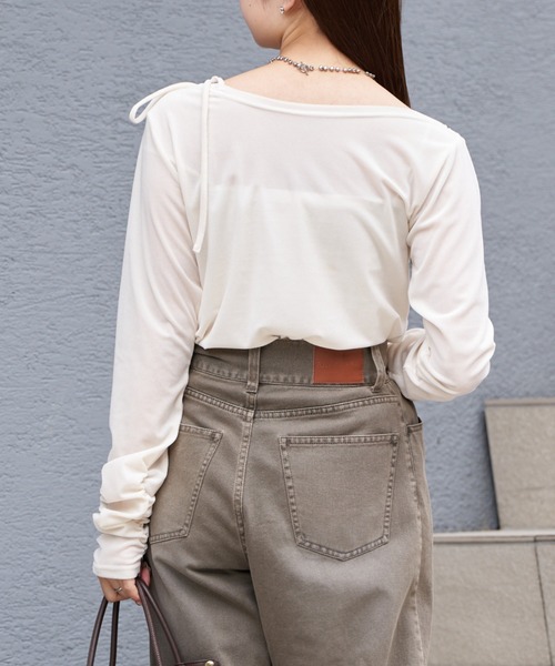 RAY CASSIN（レイカズン）の「チュールベロアデザインロングTシャツ（Tシャツ/カットソー・レディース・レッド/グレー/ライトベージュ・FREE）」の18枚目の写真