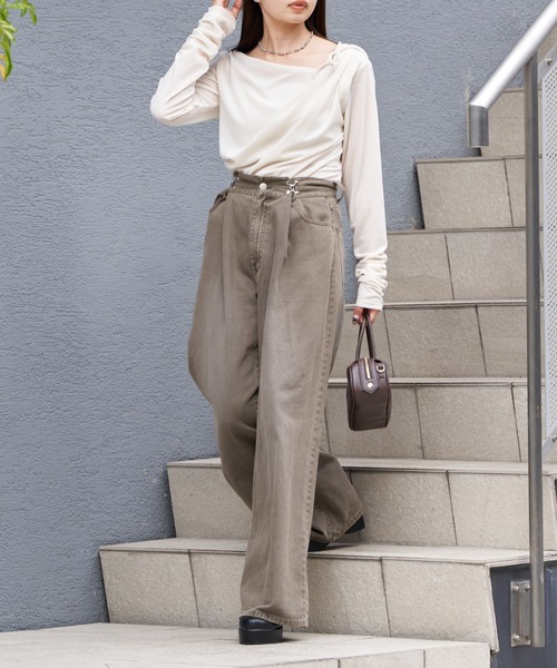 RAY CASSIN（レイカズン）の「チュールベロアデザインロングTシャツ（Tシャツ/カットソー・レディース・レッド/グレー/ライトベージュ・FREE）」の19枚目の写真