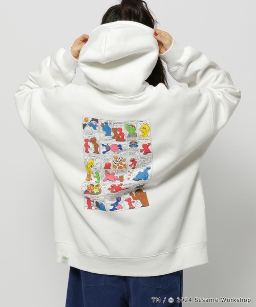 niko and...(ニコアンド)の「【SESAME STREET(セサミストリート)】コラボ 裏毛パーカー(パーカー・レディース・ネイビー/グレー/オフホワイト・FREE)」の4枚目の写真