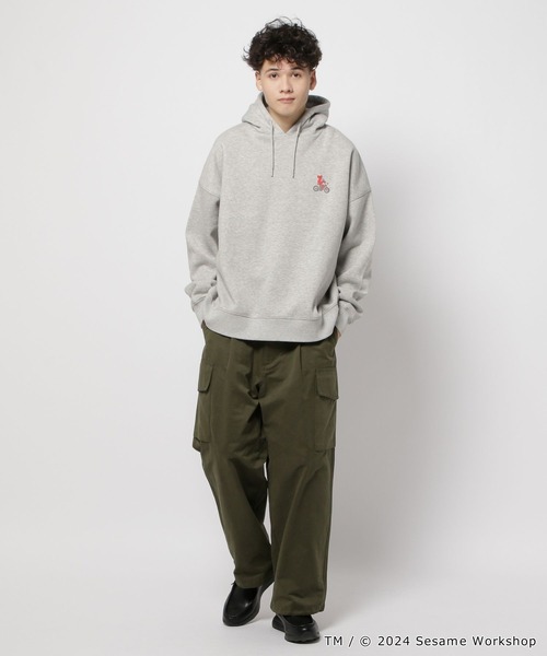 niko and...(ニコアンド)の「【SESAME STREET(セサミストリート)】コラボ 裏毛パーカー(パーカー・レディース・ネイビー/グレー/オフホワイト・FREE)」の13枚目の写真
