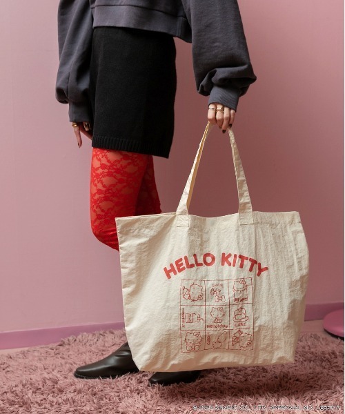 ad thie（アドティエ）の「【HELLO KITTY】 ビッグロゴ トートバッグ（トートバッグ・レディース・レッド/アイボリー/ブラック・FREE）」の9枚目の写真