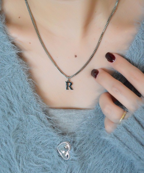 BROTHERHOOD(ブラザーフッド)の「【earyear】Block Letter Initial Charm Necklace 「Silver:ステンレス」(ネックレス・レディース・K/B/A/W/V/Z/Y/C/J/O/N/M/R/Q/P/U/T/S/X/F/E/D/I/H/G/L・FREE)」の18枚目の写真