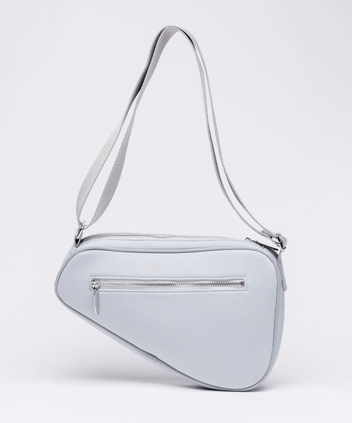 EDITA.（エディータ）の「ネオプレンレクタングル ショルダーバッグ　軽量 / 個性的（ショルダーバッグ・レディース・サックスブルー/ブラック・FREE）」の11枚目の写真