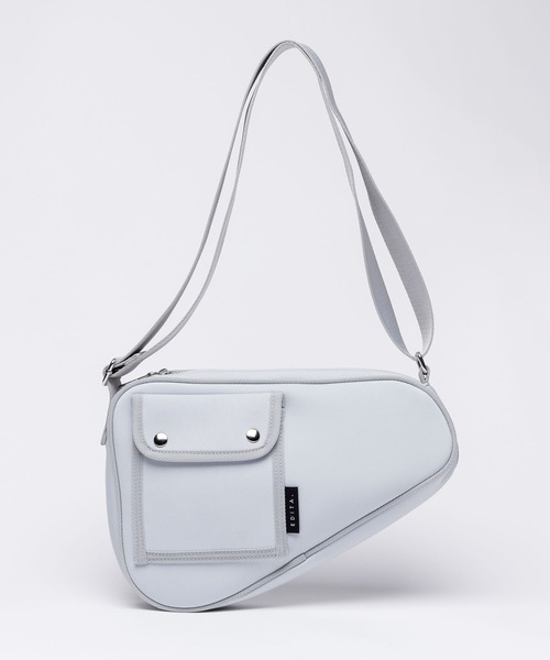 EDITA.（エディータ）の「ネオプレンレクタングル ショルダーバッグ　軽量 / 個性的（ショルダーバッグ・レディース・サックスブルー/ブラック・FREE）」の8枚目の写真