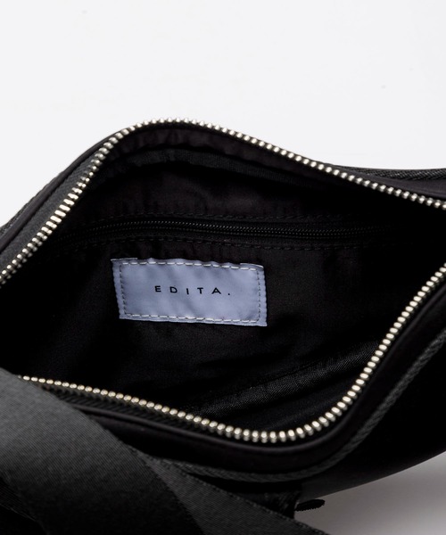 EDITA.（エディータ）の「ネオプレンレクタングル ショルダーバッグ　軽量 / 個性的（ショルダーバッグ・レディース・サックスブルー/ブラック・FREE）」の15枚目の写真