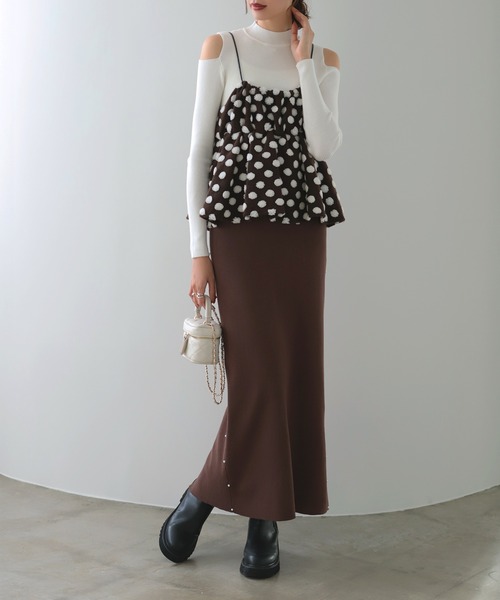 MERAKI(メラキ)の「サイドパールニットスカート(スカート・レディース・ブラウン/ネイビー/グレー/アイボリー/ブラック・FREE)」の16枚目の写真