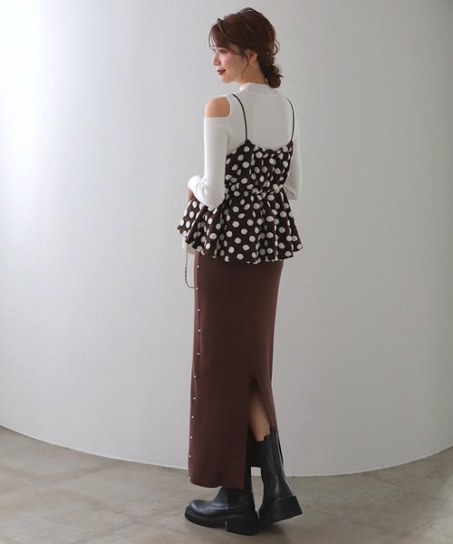 MERAKI(メラキ)の「サイドパールニットスカート(スカート・レディース・ブラウン/ネイビー/グレー/アイボリー/ブラック・FREE)」の15枚目の写真