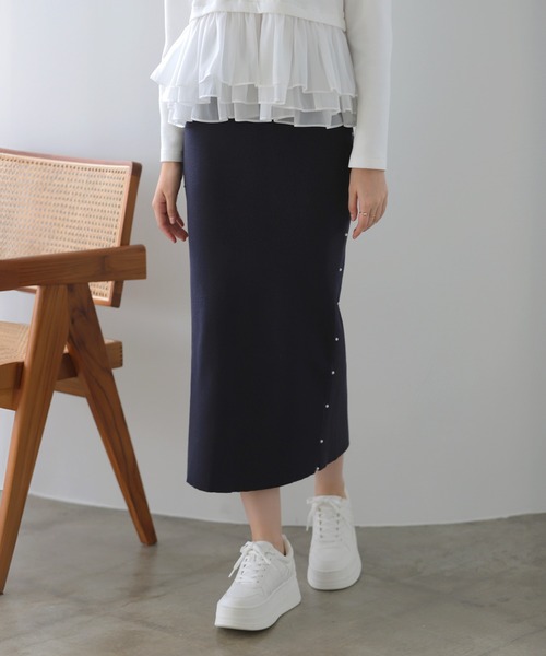 MERAKI(メラキ)の「サイドパールニットスカート(スカート・レディース・ブラウン/ネイビー/グレー/アイボリー/ブラック・FREE)」の13枚目の写真