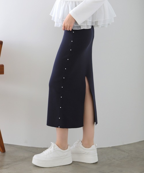 MERAKI(メラキ)の「サイドパールニットスカート(スカート・レディース・ブラウン/ネイビー/グレー/アイボリー/ブラック・FREE)」の12枚目の写真