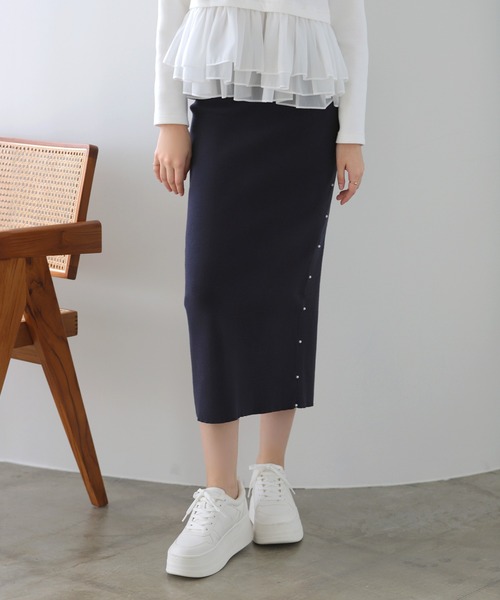 MERAKI(メラキ)の「サイドパールニットスカート(スカート・レディース・ブラウン/ネイビー/グレー/アイボリー/ブラック・FREE)」の9枚目の写真