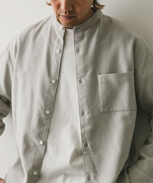 URBAN RESEARCH DOORS（アーバンリサーチドアーズ）の「両面起毛ネルバンドカラーシャツ（シャツ/ブラウス・メンズ・ネイビー/ベージュ/ブラウン/グレー系その他・MEDIUM/LARGE）」の4枚目の写真