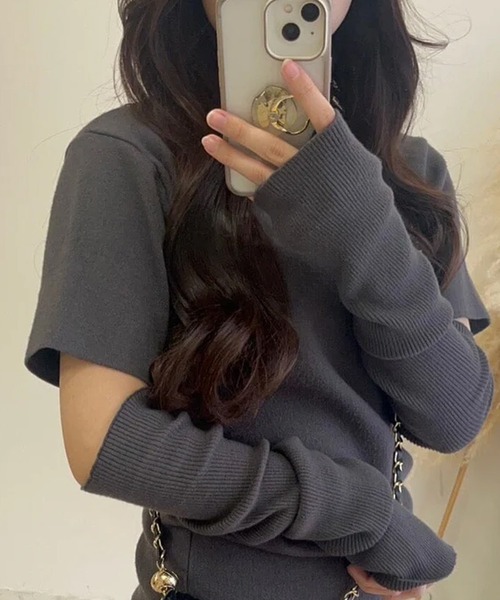 merrylatte(メリーラテ)の「アームウォーマー付きハイネックロングワンピース(ワンピース・レディース・チャコール・FREE)」の4枚目の写真