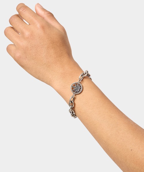 HUF(ハフ)の「PLANTLIFE COIN BRACELET / HUF ハフ ブレスレット(ブレスレット・メンズ・シルバー・S/M)」の7枚目の写真