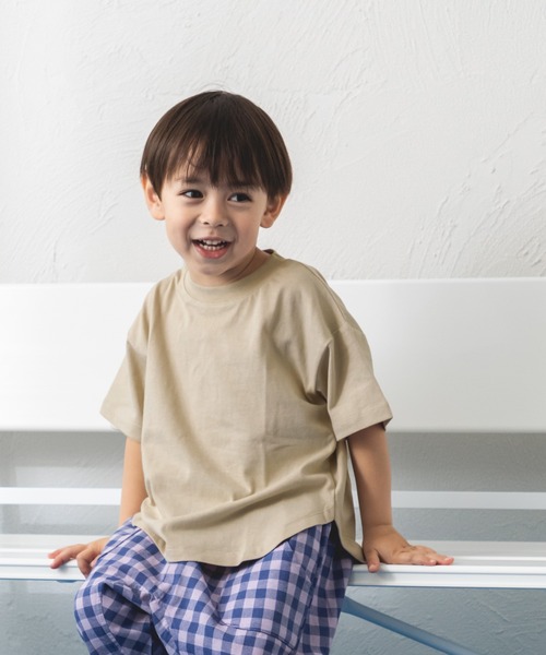 pairmanon(ペアマノン)の「【綿100%】ラウンドヘム ビッグシルエットTシャツ(Tシャツ/カットソー・キッズ・ブラック/オリーブ/ライトブルー/ホワイト/テラコッタ/ブラウン/ベージュ/グリーン系その他/ピンク系その他/ブルー/ピンク系その他2/ホワイト系その他3・110/80/100/140/90/130/150/120)」の6枚目の写真