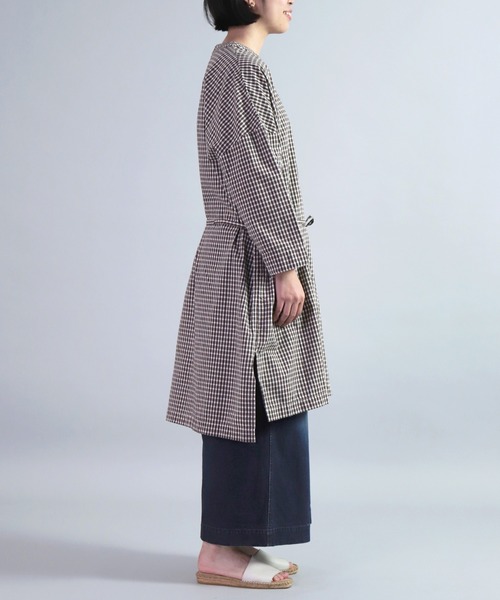 OMNIGOD（オムニゴッド）の「[OMNIGOD womens / オムニゴッド] オリジナルギンガムチェックシャンブレークルーネックワンピース（ワンピース・レディース・ブラウン系その他・FREE）」の6枚目の写真