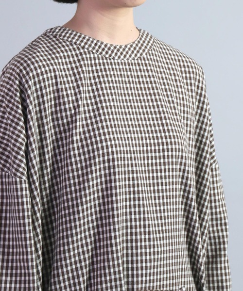 OMNIGOD（オムニゴッド）の「[OMNIGOD womens / オムニゴッド] オリジナルギンガムチェックシャンブレークルーネックワンピース（ワンピース・レディース・ブラウン系その他・FREE）」の8枚目の写真