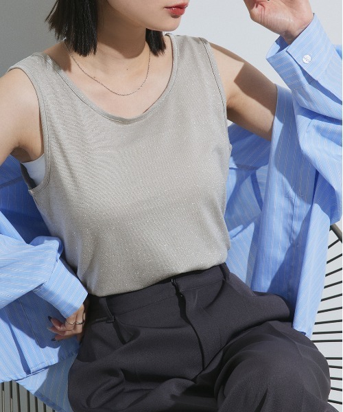 ad thie（アドティエ）の「2WAYラメ タンクトップ（タンクトップ・レディース・グレイッシュベージュ/ブラウン/グレー・LARGE/MEDIUM）」の18枚目の写真