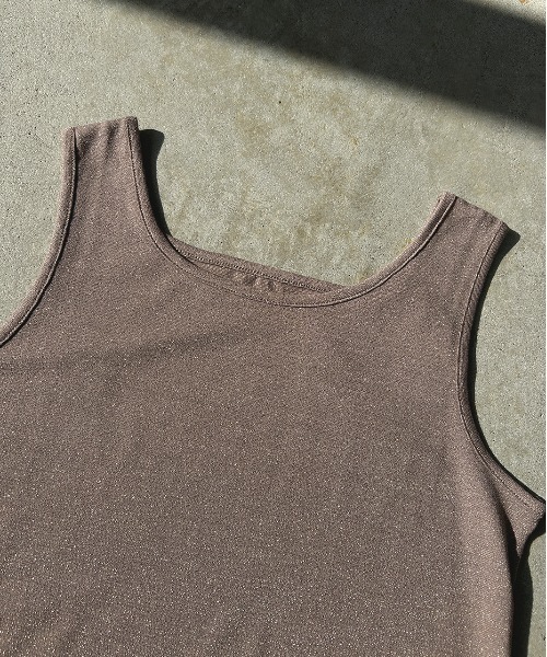 ad thie（アドティエ）の「2WAYラメ タンクトップ（タンクトップ・レディース・グレイッシュベージュ/ブラウン/グレー・LARGE/MEDIUM）」の22枚目の写真