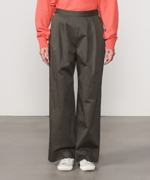 Morris & Sons（モリスアンドサンズ）の「MORRIS & SONS | 2タック チノパンツ WOMEN（チノパンツ・レディース・ピンク/チャコール・1/0）」の9枚目の写真