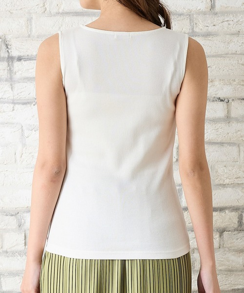 Honeys（ハニーズ）の「【ＵＶカット】ボートネックタンク（タンクトップ・レディース・スミクロ/グリーン/ホワイト/グレイッシュベージュ/ブラック・L/LL/M/S）」の15枚目の写真