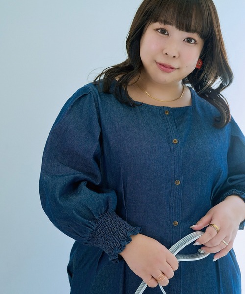 LAVEANGE(ラビアンジェ)の「【餅田コシヒカリコラボ】デニムウエストタックワンピース(ワンピース・レディース・ネイビー/ブラック・M/5L/4L/3L/LL)」の2枚目の写真