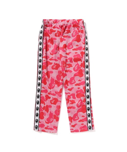 A BATHING APE(アベイシングエイプ)の「ABC CAMO RELAXED FIT TRACK PANTS(その他パンツ・メンズ・ブルー/ピンク/グリーン・SMALL/LARGE/MEDIUM/X-LARGE/XX-LARGE)」の6枚目の写真