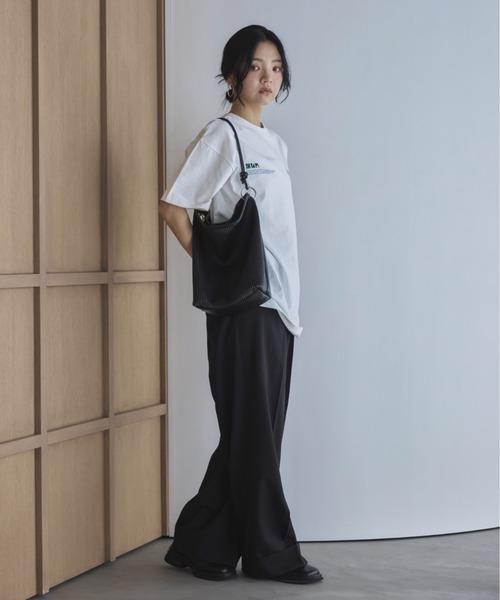 feepur（フェピュール）の「ロールアップワイドスラックス（スラックス・レディース・ブラック/チャコールグレー/ブラウン・SMALL/MEDIUM/LARGE）」の17枚目の写真