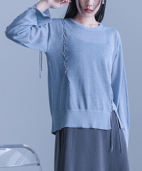 kOhAKU（コハク）の「『レースアップシアーニット』（ニット/セーター・レディース・ブラック/ブルー・2/1）」の5枚目の写真