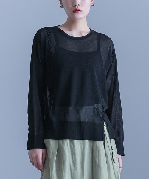 kOhAKU（コハク）の「『レースアップシアーニット』（ニット/セーター・レディース・ブラック/ブルー・2/1）」の3枚目の写真