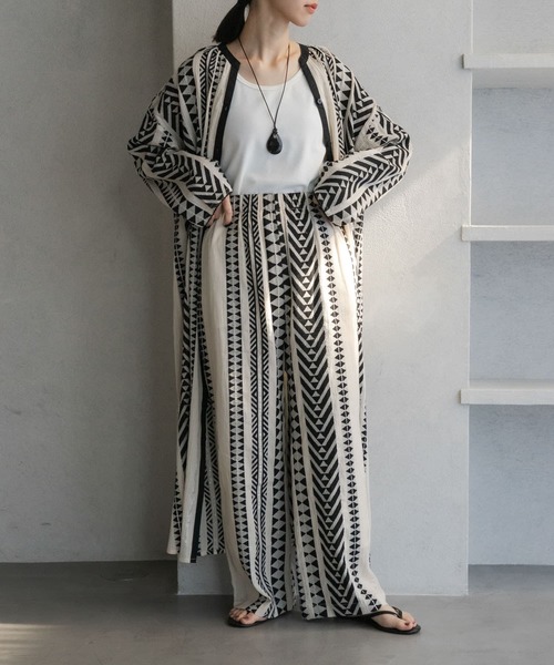 URBAN RESEARCH DOORS(アーバンリサーチドアーズ)の「ジャガード柄イージーパンツ(その他パンツ・レディース・ナチュラル・MEDIUM)」の2枚目の写真
