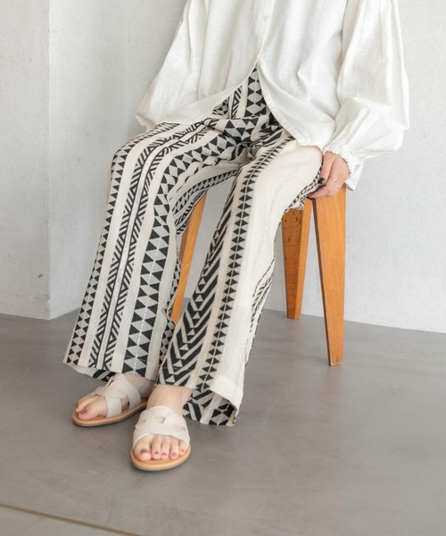 URBAN RESEARCH DOORS(アーバンリサーチドアーズ)の「ジャガード柄イージーパンツ(その他パンツ・レディース・ナチュラル・MEDIUM)」の17枚目の写真