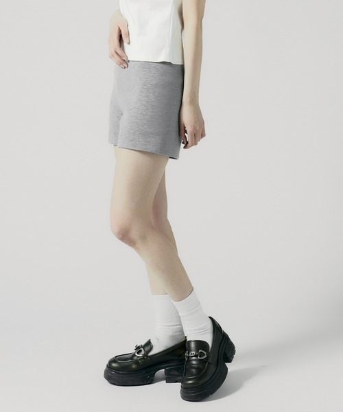 Chick（チック）の「Simple Highwaist Short Pants / シンプルハイウエストショートパンツ（その他パンツ・レディース・ブラック/グレー・FREE）」の17枚目の写真