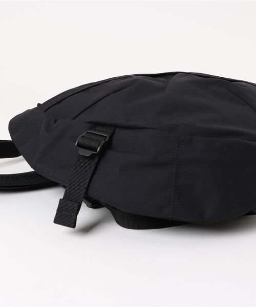 Gramicci（グラミチ）の「《GRAMICCI(グラミチ) 》CORDURA SLING BAG（ボディバッグ/ウエストポーチ・メンズ・ブラック/オリーブ・FREE）」の11枚目の写真