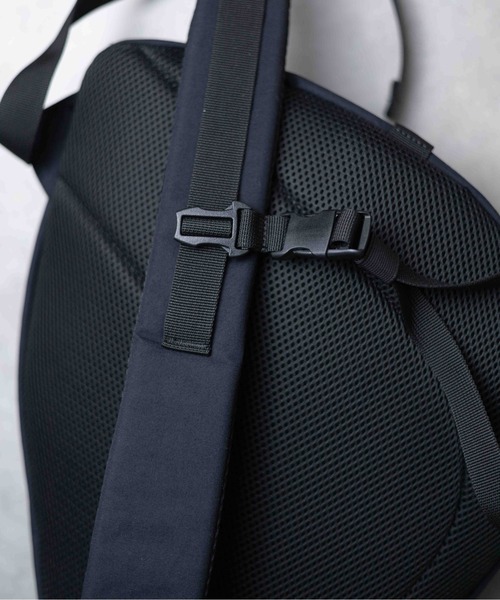 Gramicci（グラミチ）の「《GRAMICCI(グラミチ) 》CORDURA SLING BAG（ボディバッグ/ウエストポーチ・メンズ・ブラック/オリーブ・FREE）」の6枚目の写真