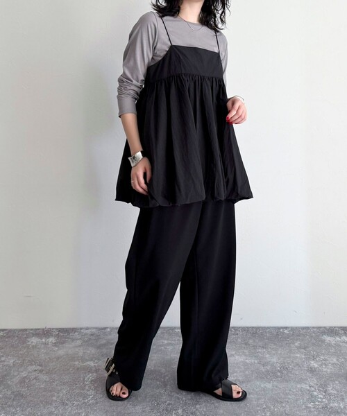 fredy emue（フレディエミュ）の「バルーンチュニックキャミブラウス（キャミソール・レディース・ブラック/アイボリー・38）」の22枚目の写真