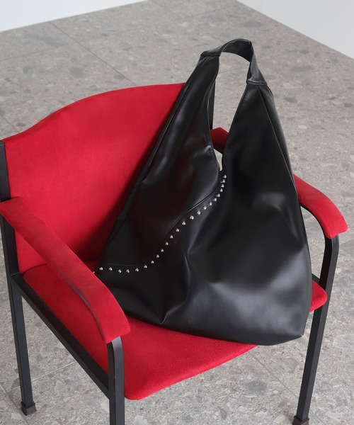 somlu.(ソンムル)の「【somlu.】スタッズトライアングルトートバッグ(トートバッグ・レディース・ダークブラウン/ブラック・FREE)」の12枚目の写真