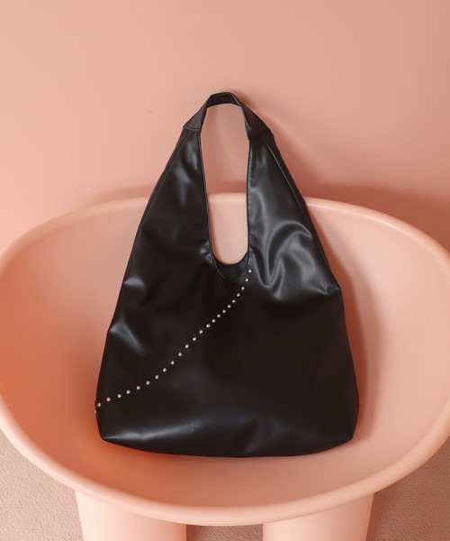 somlu.(ソンムル)の「【somlu.】スタッズトライアングルトートバッグ(トートバッグ・レディース・ダークブラウン/ブラック・FREE)」の7枚目の写真