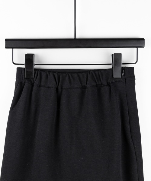 me+em select(ミームセレクト)の「【 2color / インパン裏地付 】サイドタックギャザータイトミニスカート /side tuck gather tight mini skirt(スカート・レディース・ブラック/グレー・LARGE/MEDIUM/SMALL)」の4枚目の写真