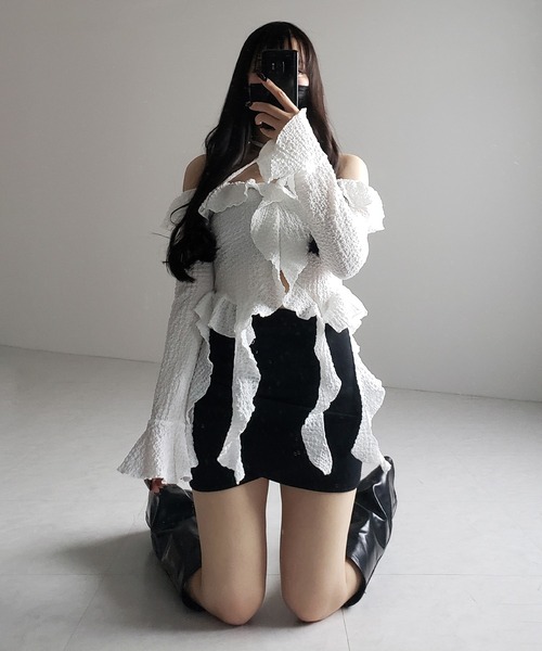 me+em select(ミームセレクト)の「【 2color / インパン裏地付 】サイドタックギャザータイトミニスカート /side tuck gather tight mini skirt(スカート・レディース・ブラック/グレー・LARGE/MEDIUM/SMALL)」の11枚目の写真