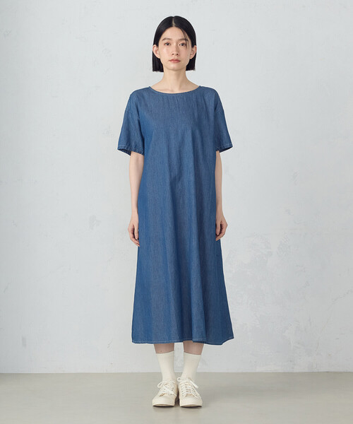 ONIGIRI(オニギリ)の「デイリーリラックスワンピース デニム(ワンピース・レディース・ネイビー/サックスブルー・MEDIUM)」の9枚目の写真